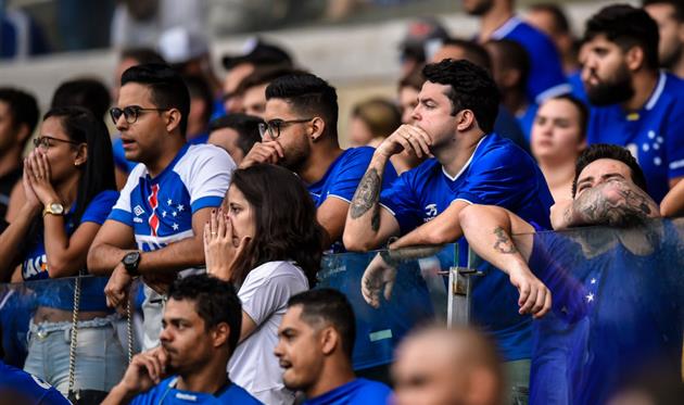 Фанаты Крузейро после вылета из Серии А, Getty Images