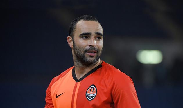 Исмаили, ФК Шахтер