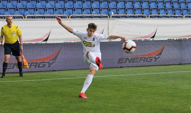 Никита Кравченко (справа), ФК Олимпик