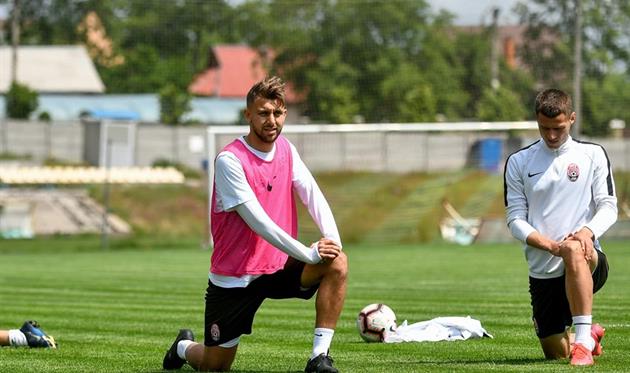 Владлен Юрченко (слева), ФК Заря