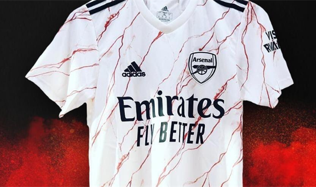 Новая форма Арсенала, footyheadlines.com