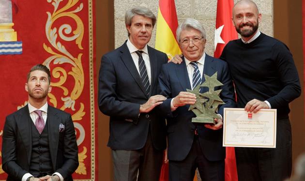 Энрике Сересо (второй справа), Getty Images