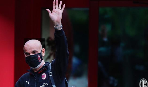 Стефано Пьоли защищен, фото ФК Милан