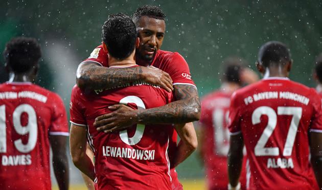 Радость игроков Баварии, getty images