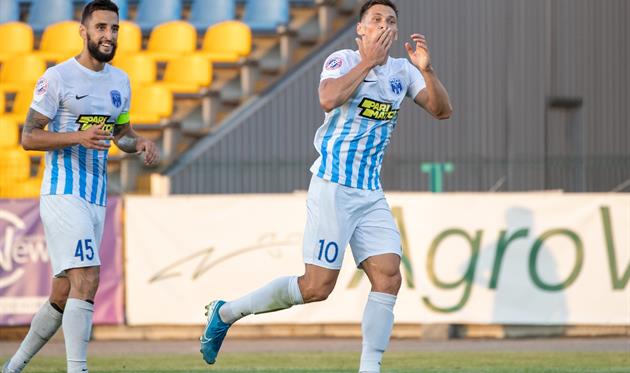 Александр Филиппов (справа), ФК Десна Чернигов