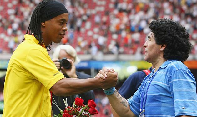 Роналдиньо и Диего Марадона, Getty Images