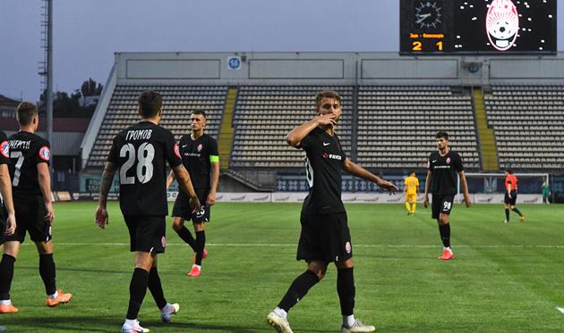 Владлен Юрченко, ФК Заря Луганск