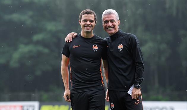 Педру Бриту и Луиш Каштру, сайт Шахтера