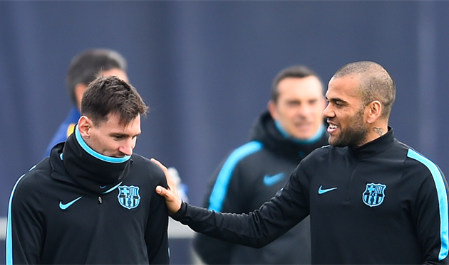 Лионель Месси и Дани Алвес, Getty Images