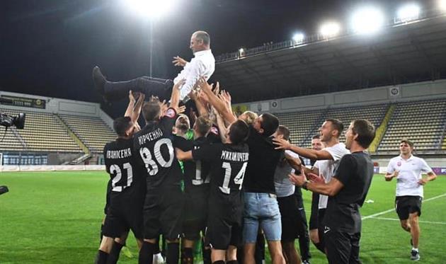 ФК Заря, facebook.com/FCZoryaLuhansk