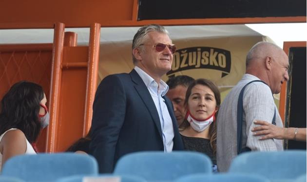 Президент ХФС Давор Шукер, Pixsell