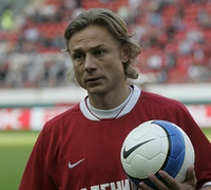 Валерий Карпин 