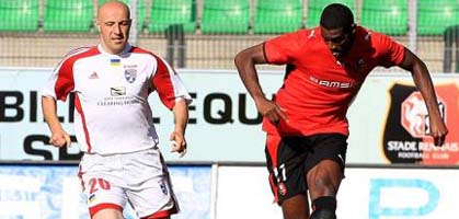 Васил Гигиадзе своего добился... Фото staderennais.com