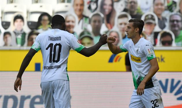 Маркус Тюрам и Флориан Нойхаус, Getty Images