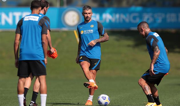 Александар Коларов, Интер