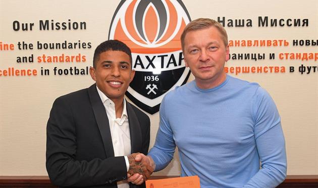 Додо (слева), ФК шахтер 