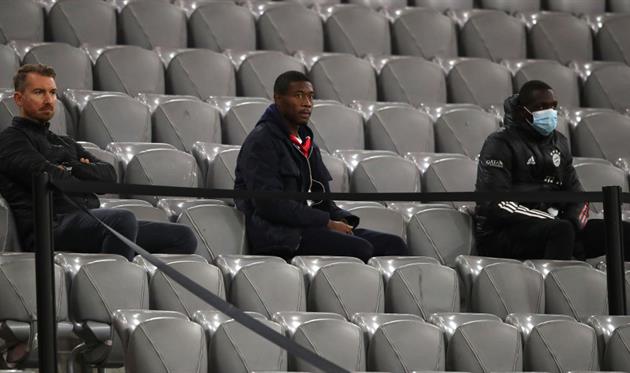 Дистанция соблюдается, но масок нет, Getty Images