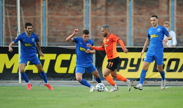 Пять ничьих, шесть красных карточек и победа Колоса 