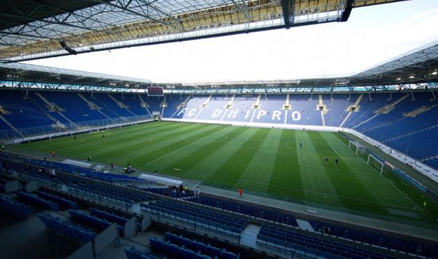 Матч Днепр-1 — Десна состоится без зрителей