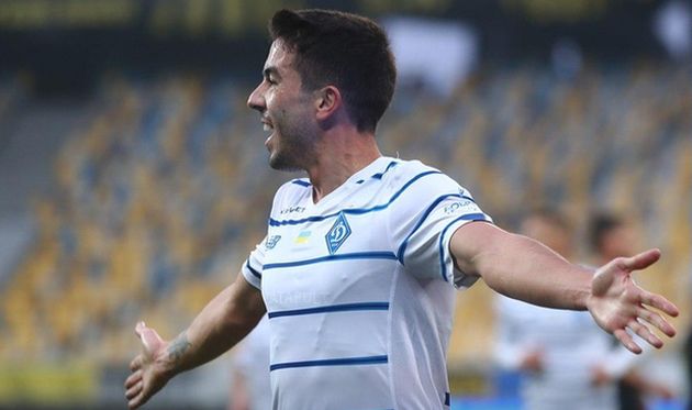 карлос де пена забил первый гол динамо, фото фк динамо