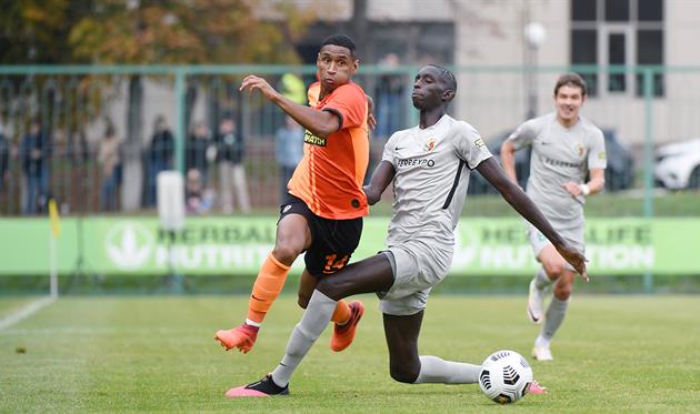 Тете против Альюна, фото: фк Шахтер