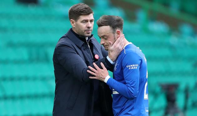 Группа D. Бенфика в меньшинстве спасла ничью против Рейнджерса, Лех обыграл Стандард 