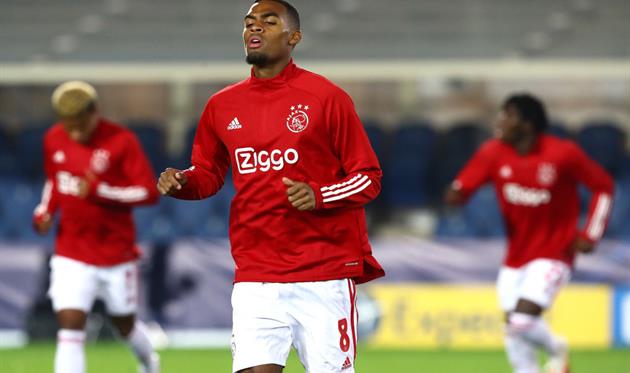 Ювентус нацелился на полузащитника Аякса 