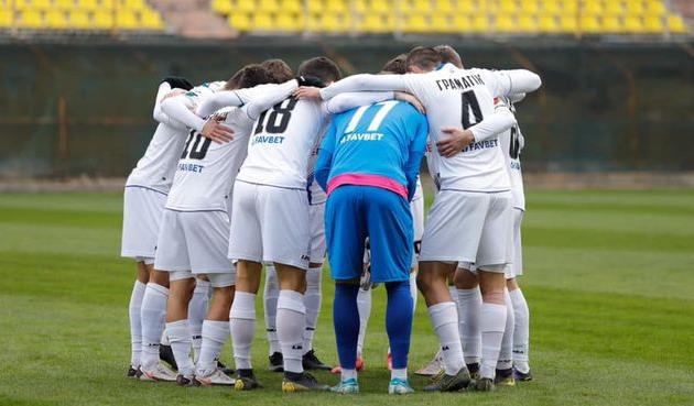 Игроки Черноморца перед матчем с Сумами, фото ФК Черноморец Одесса