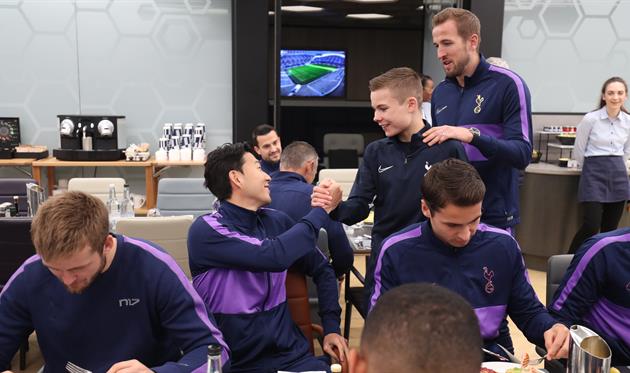 twitter.com/SpursOfficial