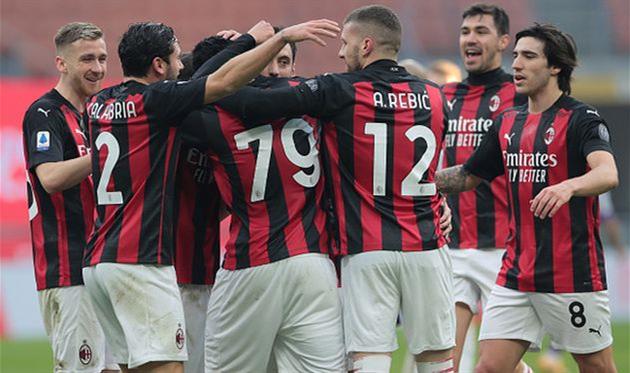 радость игроков милана, getty images