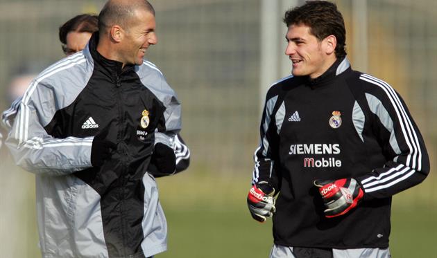 Зинедин Зидан и Икер Касильяс, Getty Images