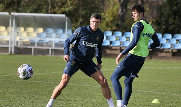 Сергей Кривцов (слева), фото Евгения Красова, УАФ