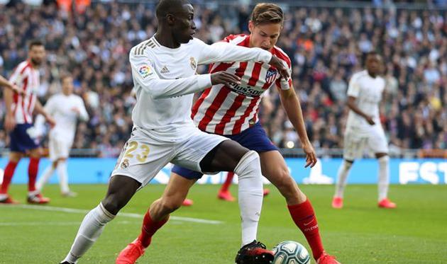 Реал — Атлетико: прогноз букмекеров на матч испанской Ла Лиги