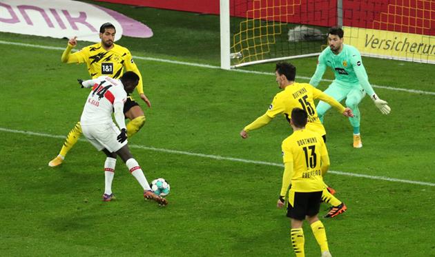 Боруссия Дортмунд разгромно уступила Штутгарту