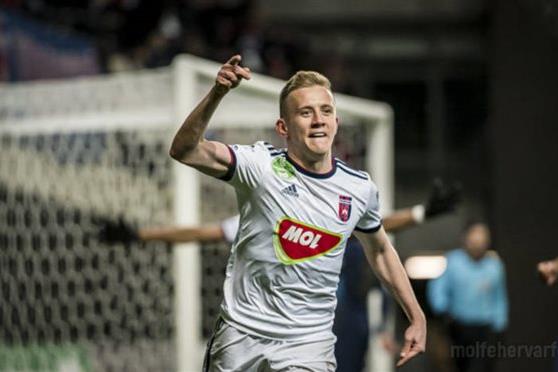 Иван Петряк, ФК Фехервар