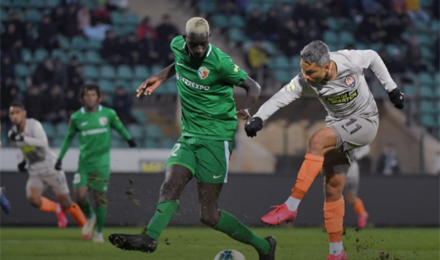 Защитник Ворсклы Ндиайе заинтересовал Вест Хэм и Брагу