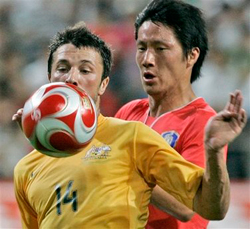 Никита Рукавица (слева) 