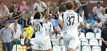 Есть чему радоваться! Фото из архива metallurg.donetsk.ua 