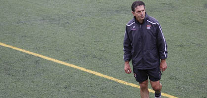 Клод Пюэль в раздумьях, фото olweb.fr