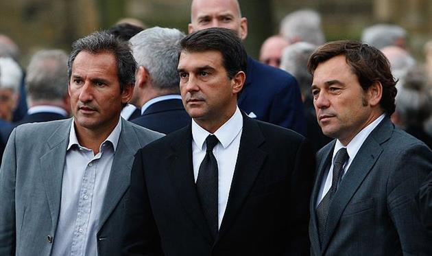 Жоан Лапорта (по центру), Getty Images