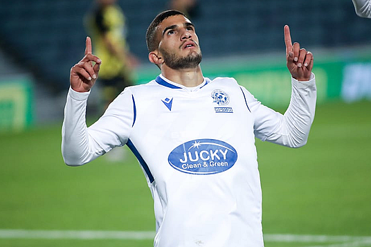 Лиэль Абада, YNET