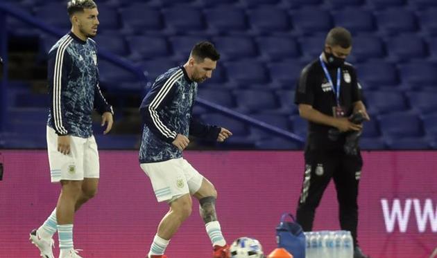 Леандро Паредес (слева) и Лионель Месси, Getty Images