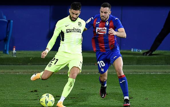 Янник Феррейра Карраско (слева), Getty Images