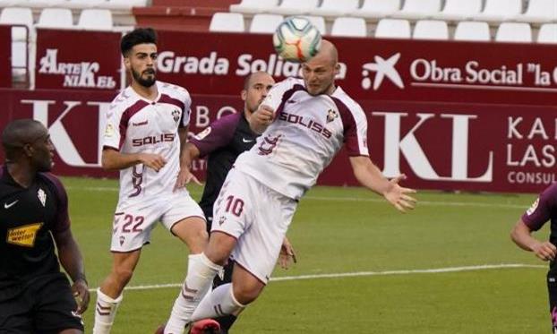 Роман Зозуля, la liga