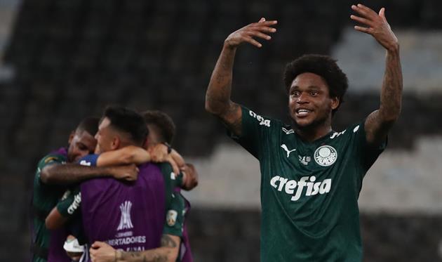 Палмейрас с Луисом Адриано в составе выиграл Копа Либертадорес 