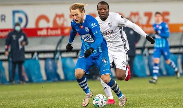 Роман Безус в матче против Эйпена, aagent.be