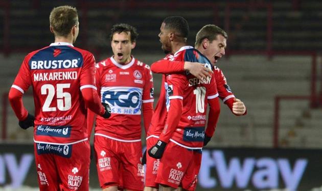 Евгений Макаренко (слева), ФК Кортрейк