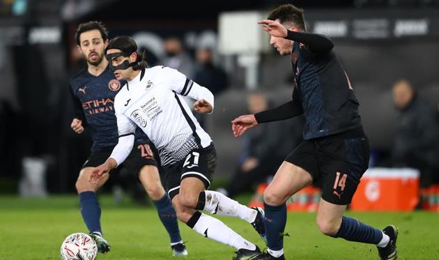 Манчестер Сити уверенно выбил Суонси из Кубка Англии