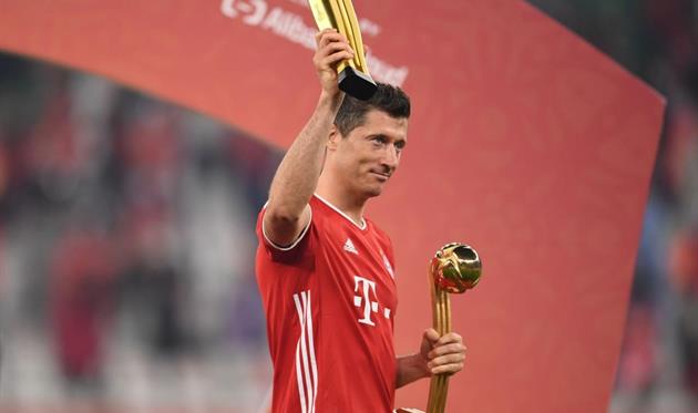 Роберт Левандовски, FIFA