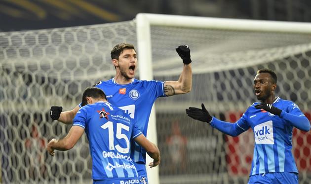 Роман Яремчук (по центру), ФК Гент